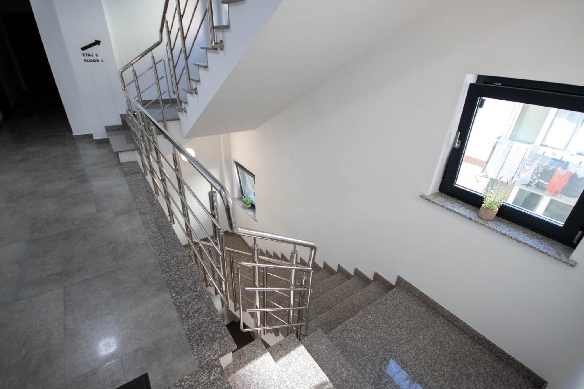 Astar Apartments - Small Rădăuţi Exteriör bild