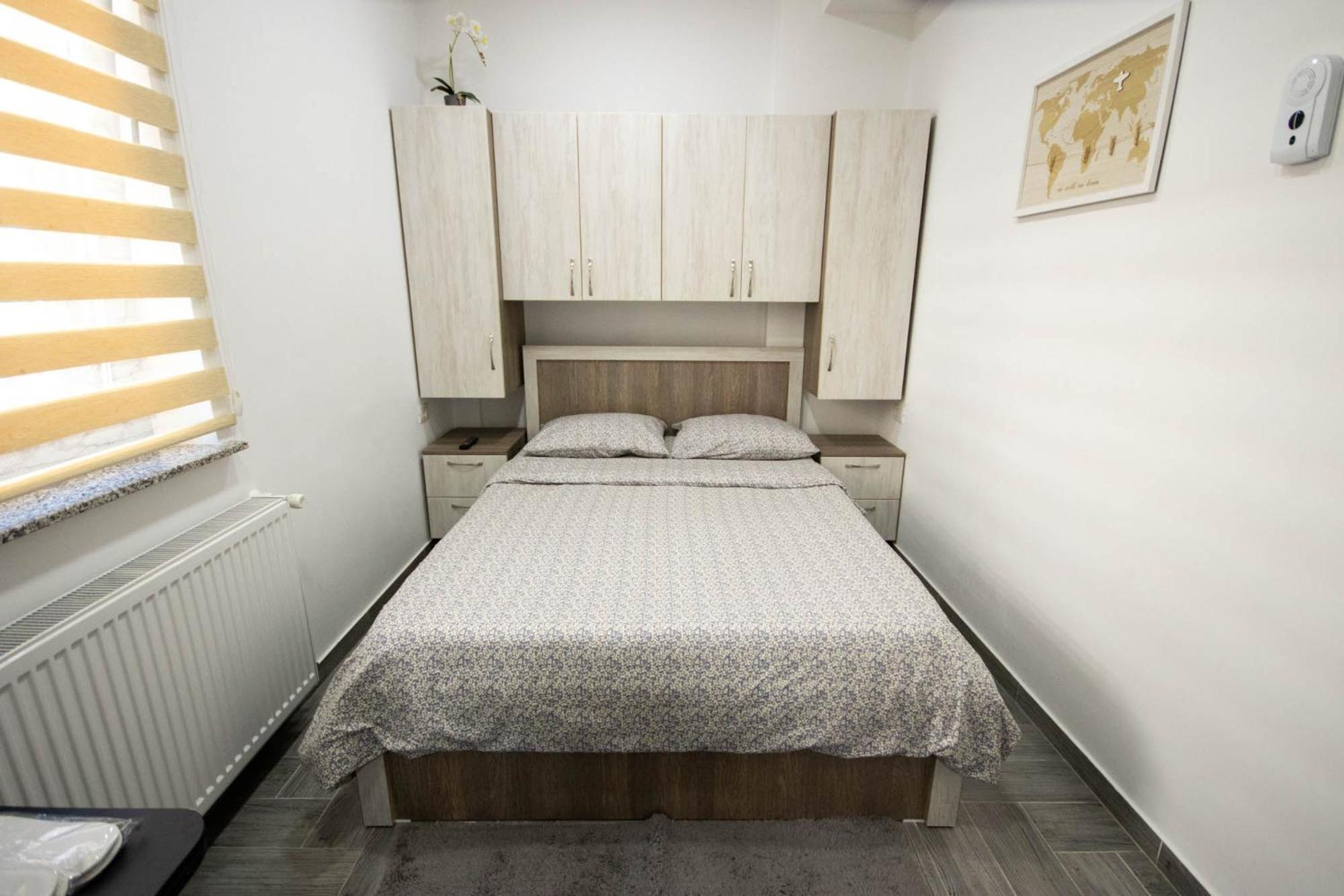 Astar Apartments - Small Rădăuţi Exteriör bild